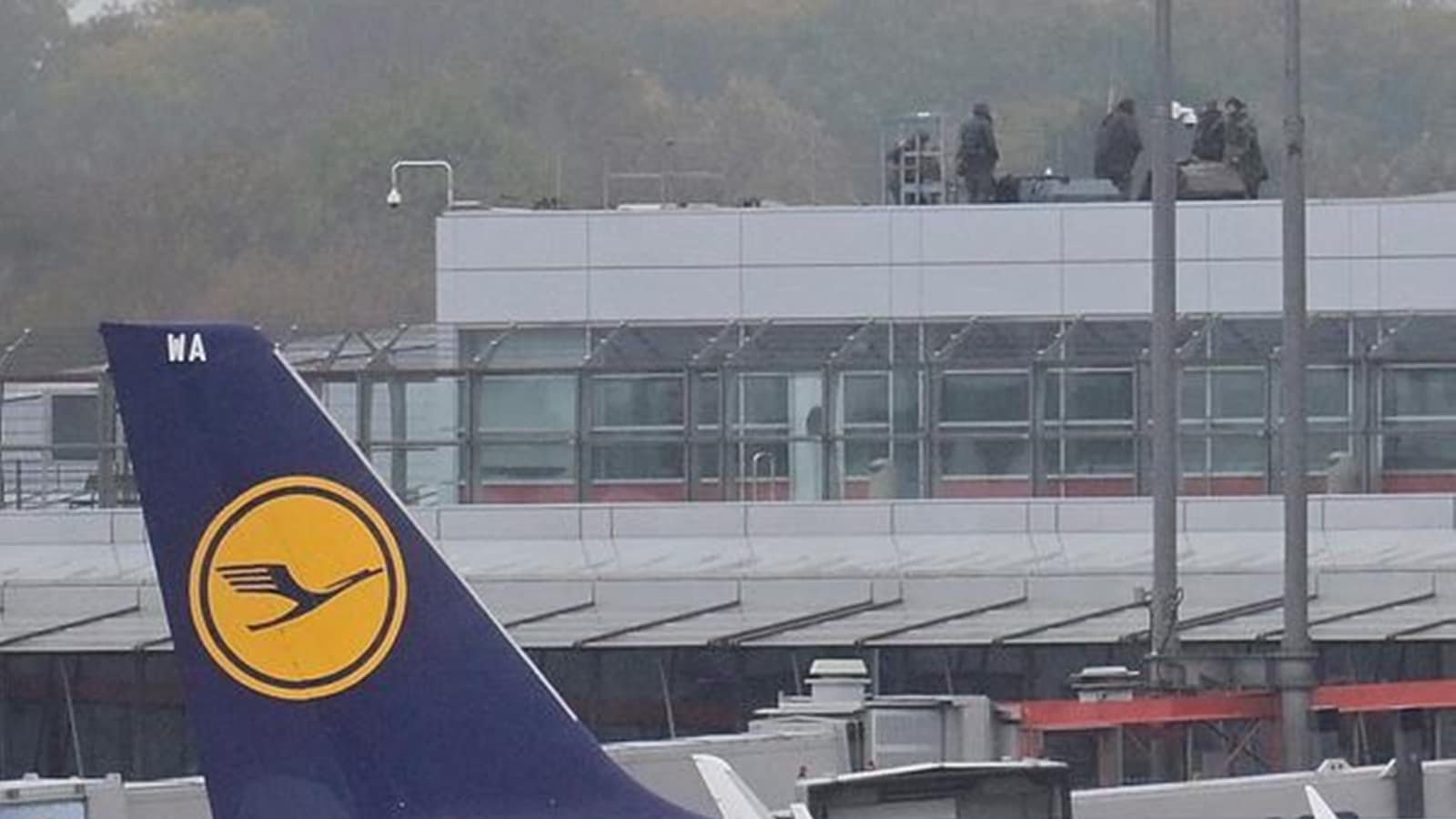 German police advise travelers to avoid Hamburg airport due to an ongoing hostage situation | World News